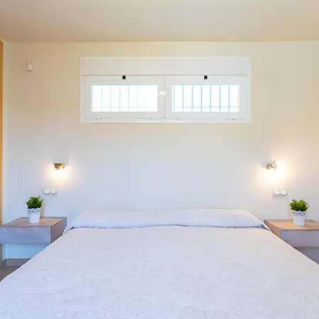 Charming On The Seafront 마르베야